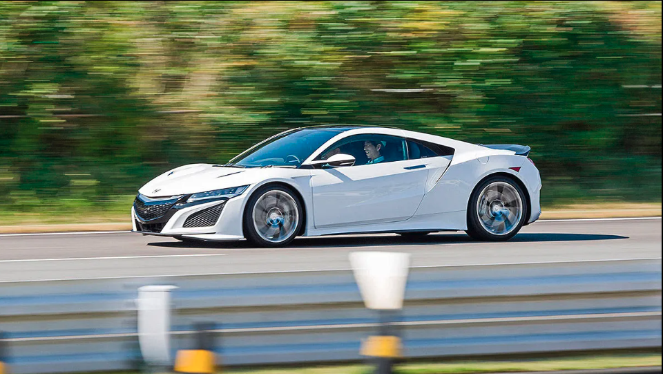 Honda NSX (NC1): Demostración de Poder en Nürburgring