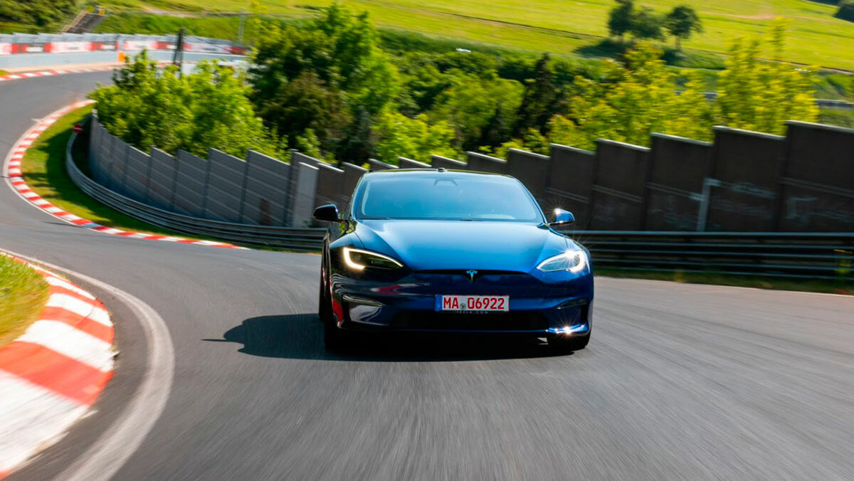 Tesla Model S Plaid