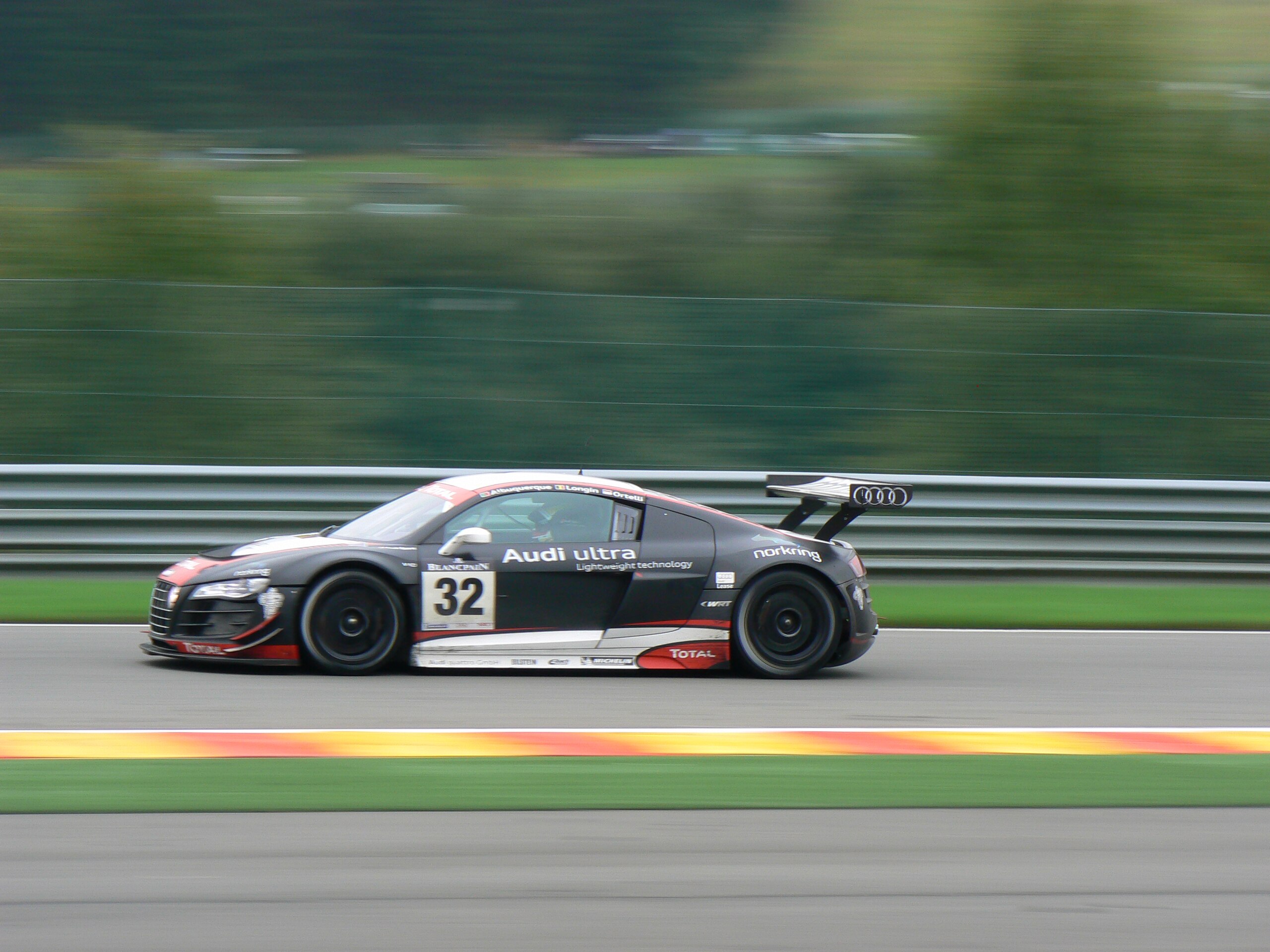 Audi R8 LMS